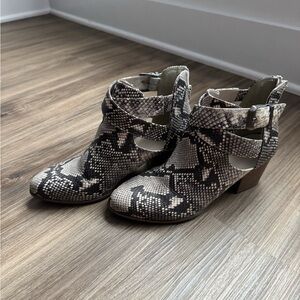 Else Snakeskin Pattern Ankle Booties